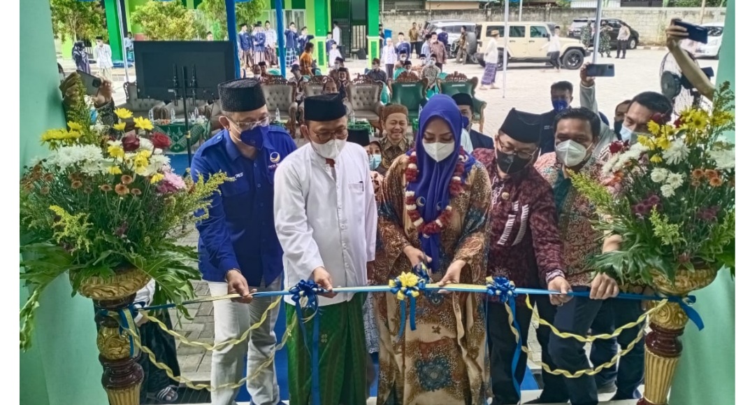 Sri Wahyuni Resmikan Rusun Ponpes di Ponorogo