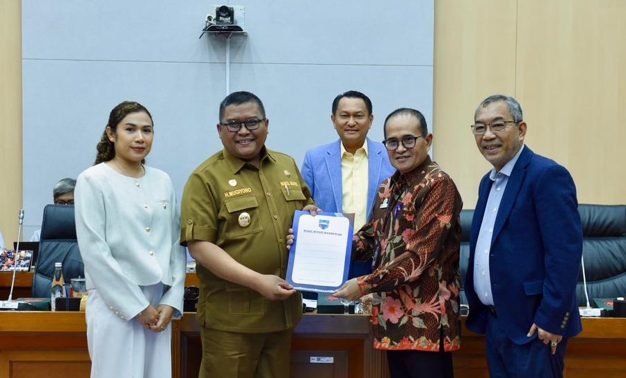 Cheroline Minta Penambahan SPBU dan Kuota BBM Papua Barat