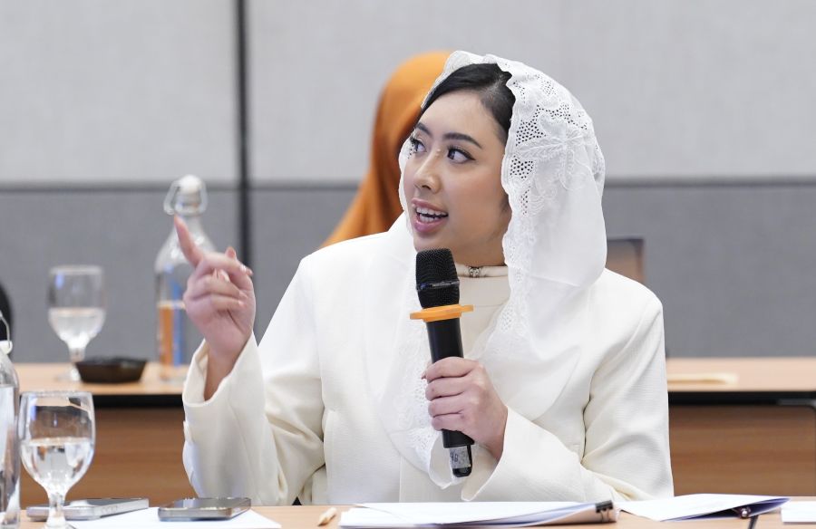 Cindy Monica Desak Komdigi Perluas Jangkauan Internet hingga Pelosok