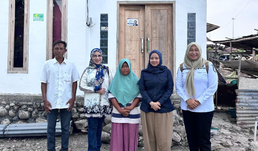 Legislator NasDem Bantu Pemasangan Listrik bagi Warga Kurang Mampu