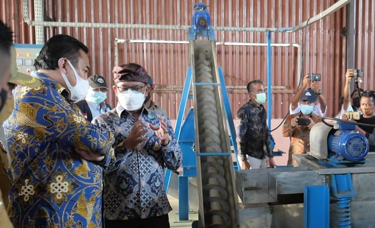 Rachmad Gobel Tinjau Sentra Produksi Tepung Ikan di Lingga