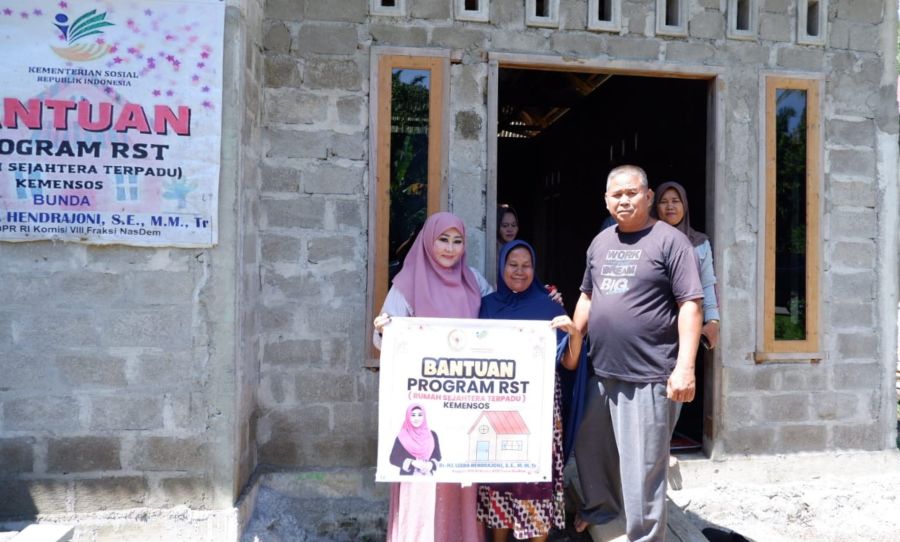 Lisda Hendrajoni Terus Dorong Kemandirian Warga Pesisir Selatan