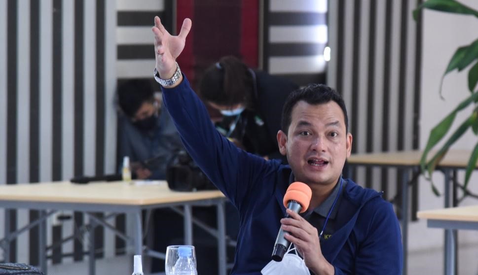 Martin Ajak Masyarakat Rem Semua Aktivitas