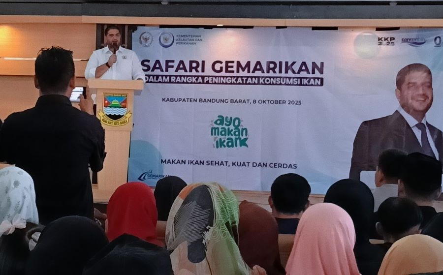Rajiv Ajak Masyarakat Bandung Barat Gemar Makan Ikan
