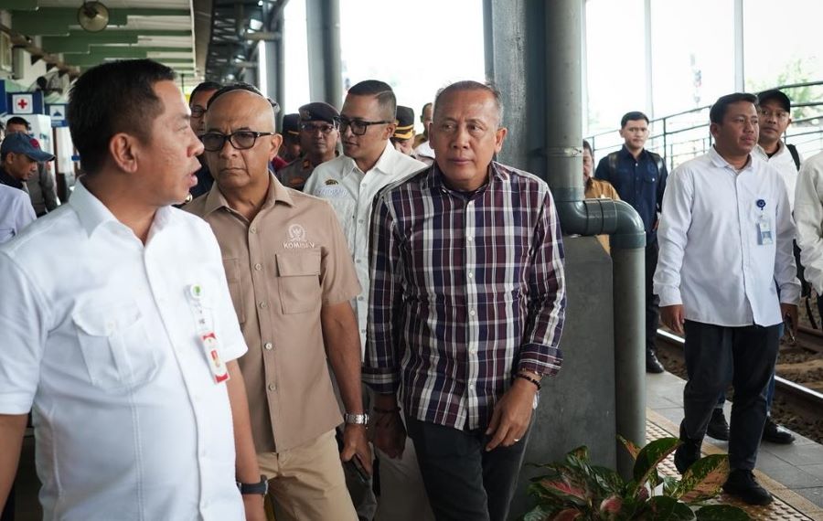 Saan Dorong Layanan KRL Commuter Line hingga Cikampek