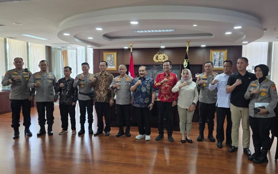 Kunjungi Polda Sumbar, Shadiq Tegaskan Penuntasan Kasus Nenek Saudah