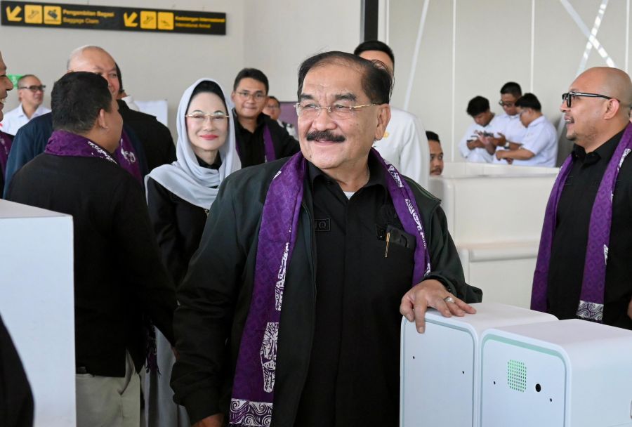 Legislator NasDem Ajak Warga Beralih ke Angkutan Umum
