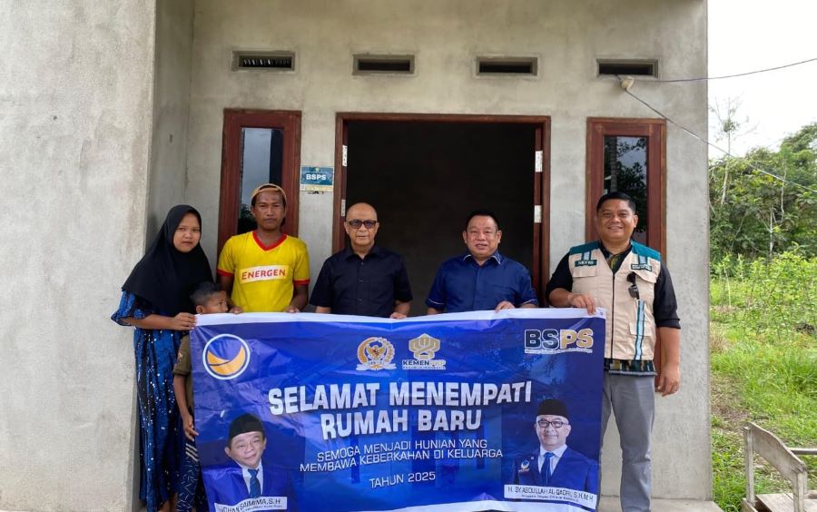 Syarief Abdullah Tinjau Program Bedah Rumah di Kubu Raya
