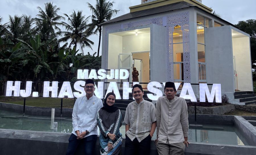 Teguh Iswara dan Suardi Saleh Resmikan Masjid Hasnah Syam di Barru