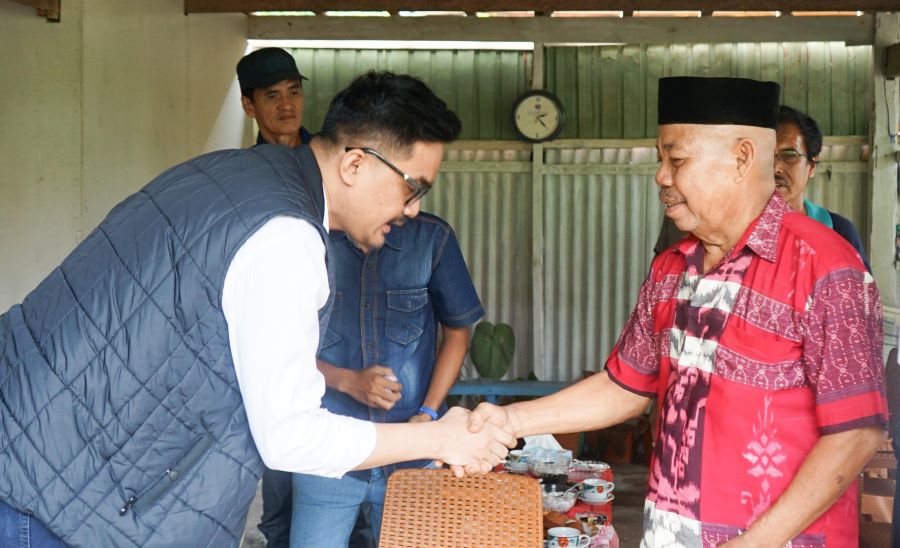 Teguh Iswara Serap Aspirasi Masyarakat Marioriwawo Soppeng