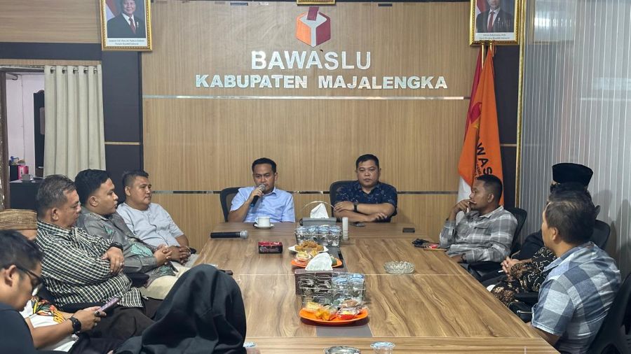 Ujang Bey Dorong Penguatan Fasilitas Bawaslu Majalengka