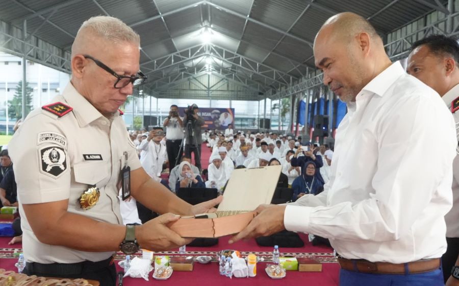 Fraksi NasDem Sumbang Seribu  Buku untuk Lapas Cipinang