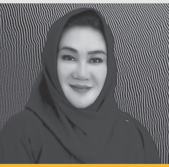 Tina Nur Alam